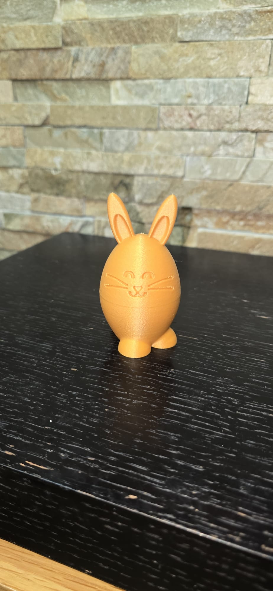 Coelho Páscoa formato Ovo