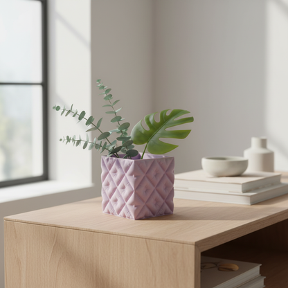 Imagem lifestyle do vaso geométrico lilás